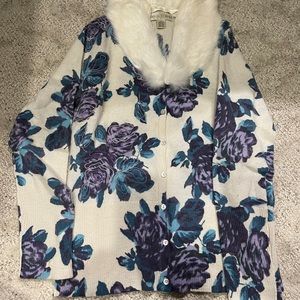 Cream floral cardigan with detachable fur.